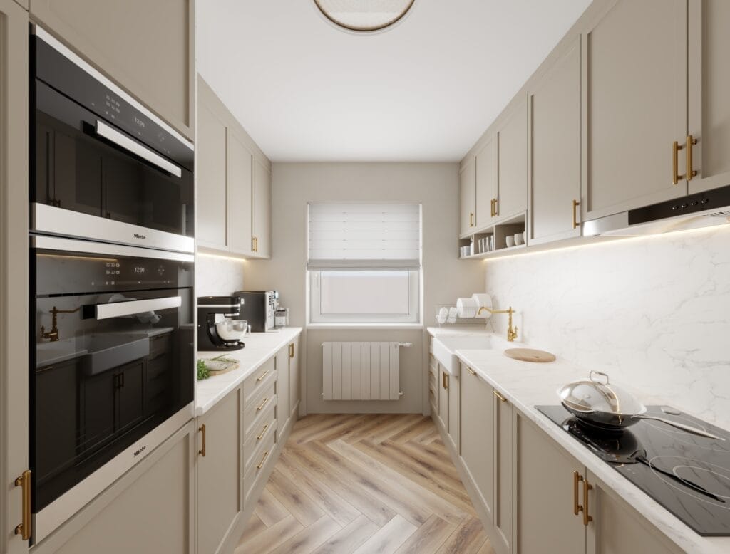 Compact kitchen design with oven column and window view – Intervibe Studio