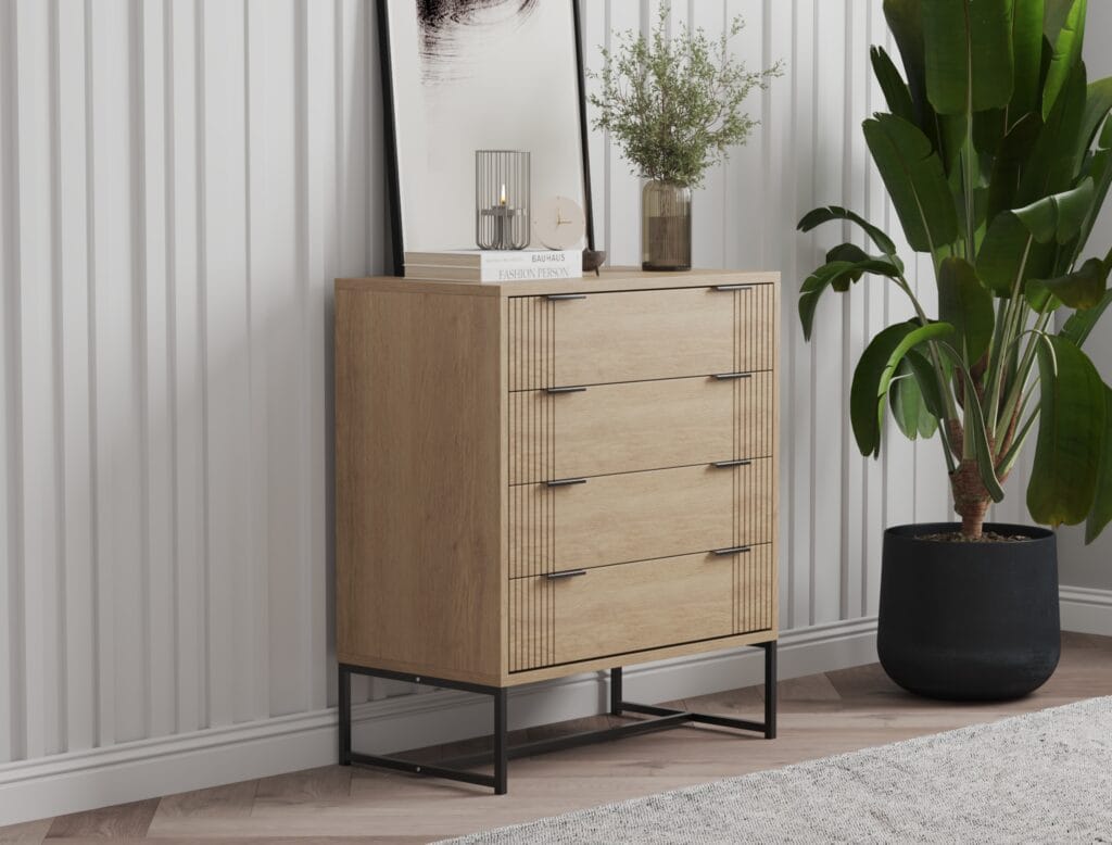 Natural oak chest of drawers