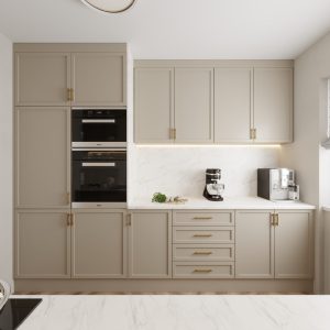 Modern classic kitchen with beige cabinets and built-in appliances – Intervibe Studio